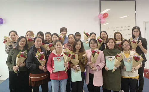 辛苦啦！3.8致敬興千田的女神們~