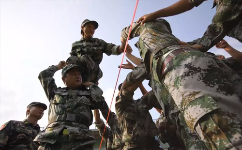 蘇州興千田“青春如火，超越自我”戶(hù)外拓展